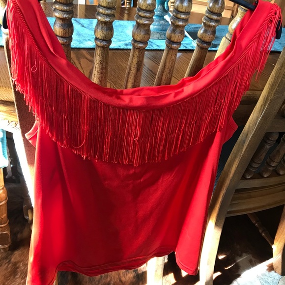 Red Off The Shoulder Fringe top - Picture 2 of 3